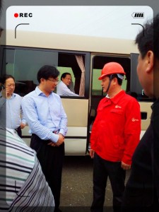 潛江市紫月路西延道路工程施工,市領(lǐng)導(dǎo)親臨現(xiàn)場視察、指導(dǎo)工作